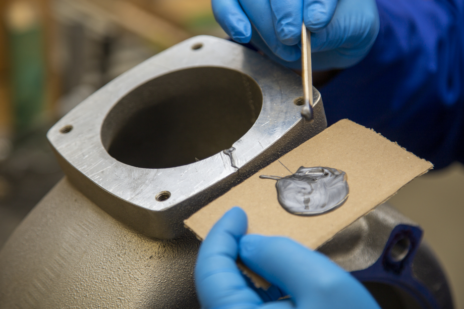 Lem Aluminium instan | liquid metal epoxy adhesive