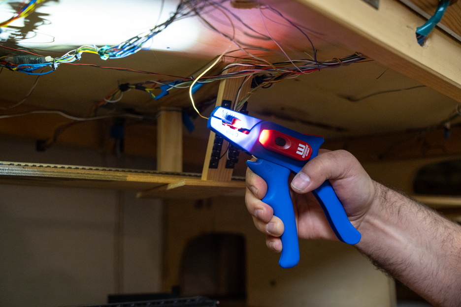 Wire Stripper No. 5 | untuk semua konduktor untai dan padat yang umum I jangkauan kerja 0,2 - 6,0 mm²
