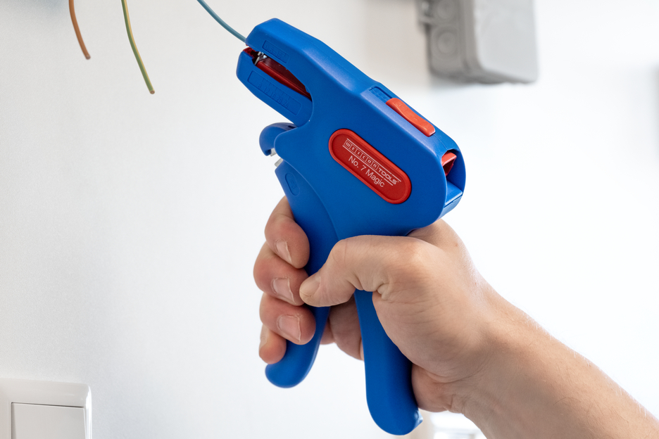 Wire Stripper No. 7 Magic | untuk menguliti dan pengupasan kabel I jangkauan kerja fleksibel 0,5 - 16,0 mm² I padat 0,5 - 10,0 mm²
