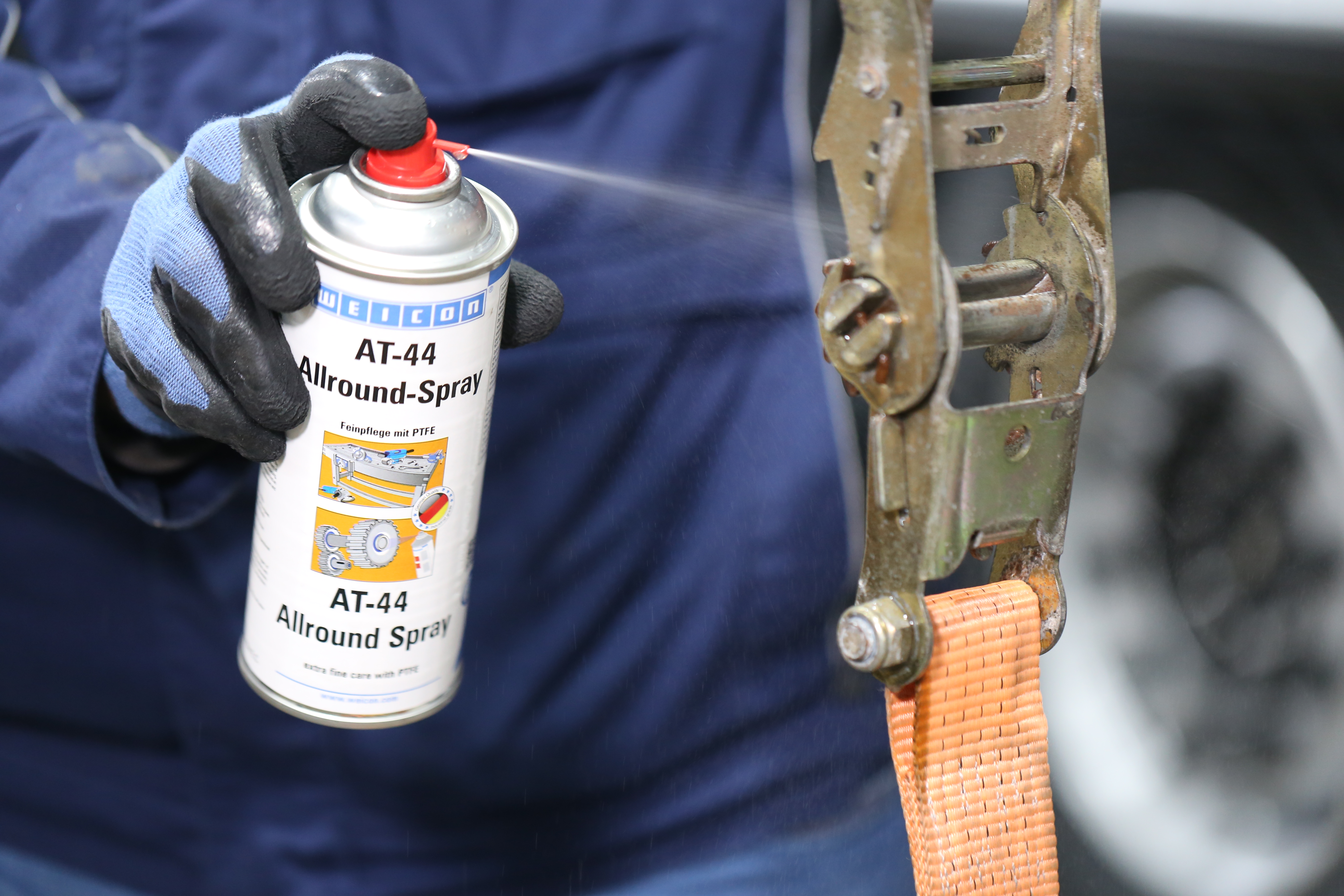 AT-44 Semprotan Serbaguna | oli pelumas dan multifungsi dengan PTFE