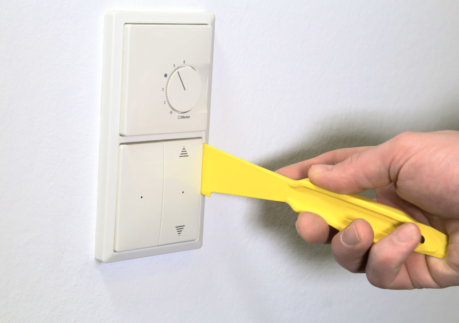 Easy Opener® | alat tuas untuk membongkar komponen sensitif dengan lembut