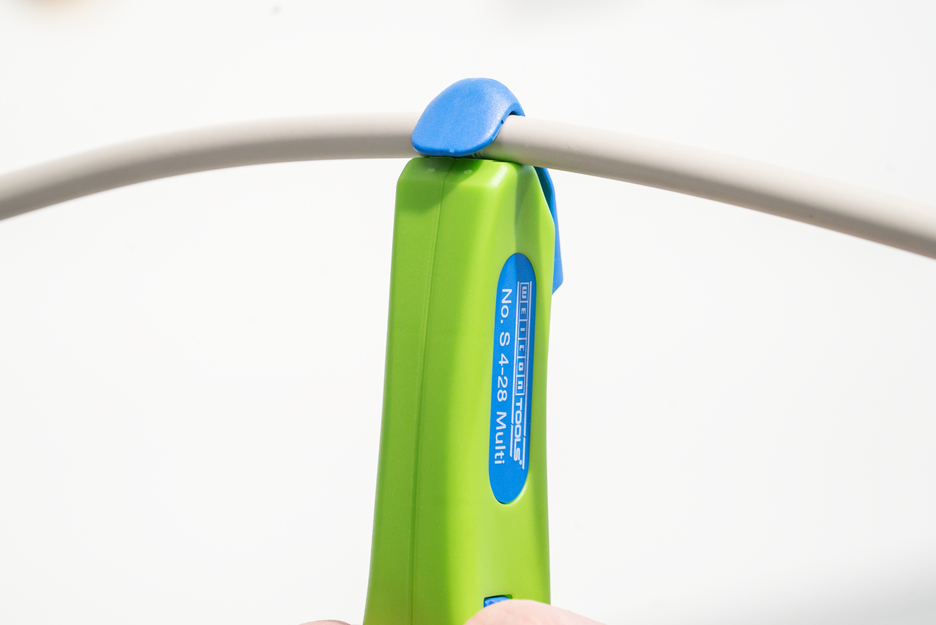 Cable Stripper No. S 4 - 28 Multi Green Line | Alat pengupasan yang berkesinambungan  I dengan fungsi pengupasan terintegrasi I jangkauan  kerja 4 - 28 mm Ø