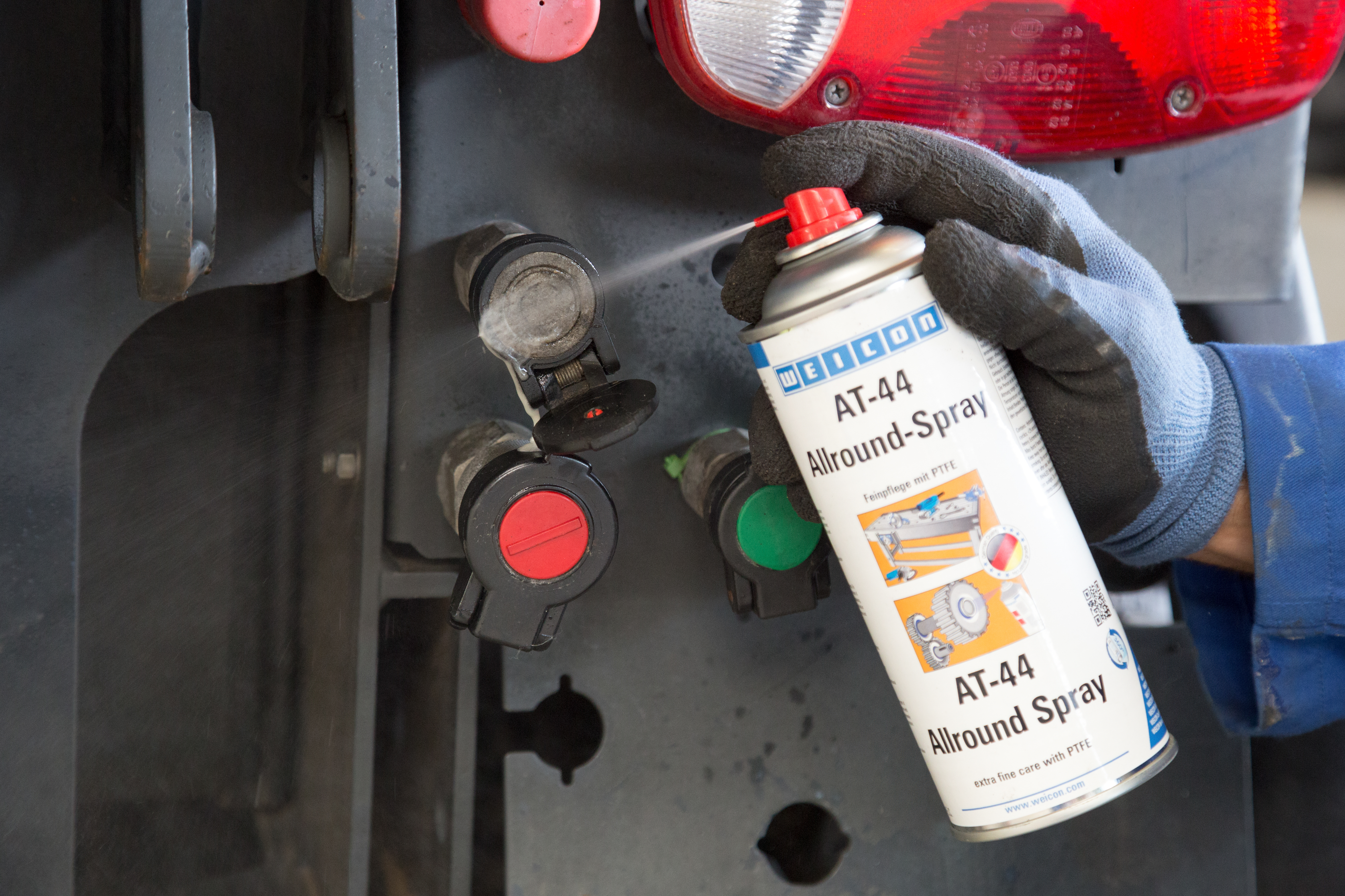 AT-44 Semprotan Serbaguna | oli pelumas dan multifungsi dengan PTFE