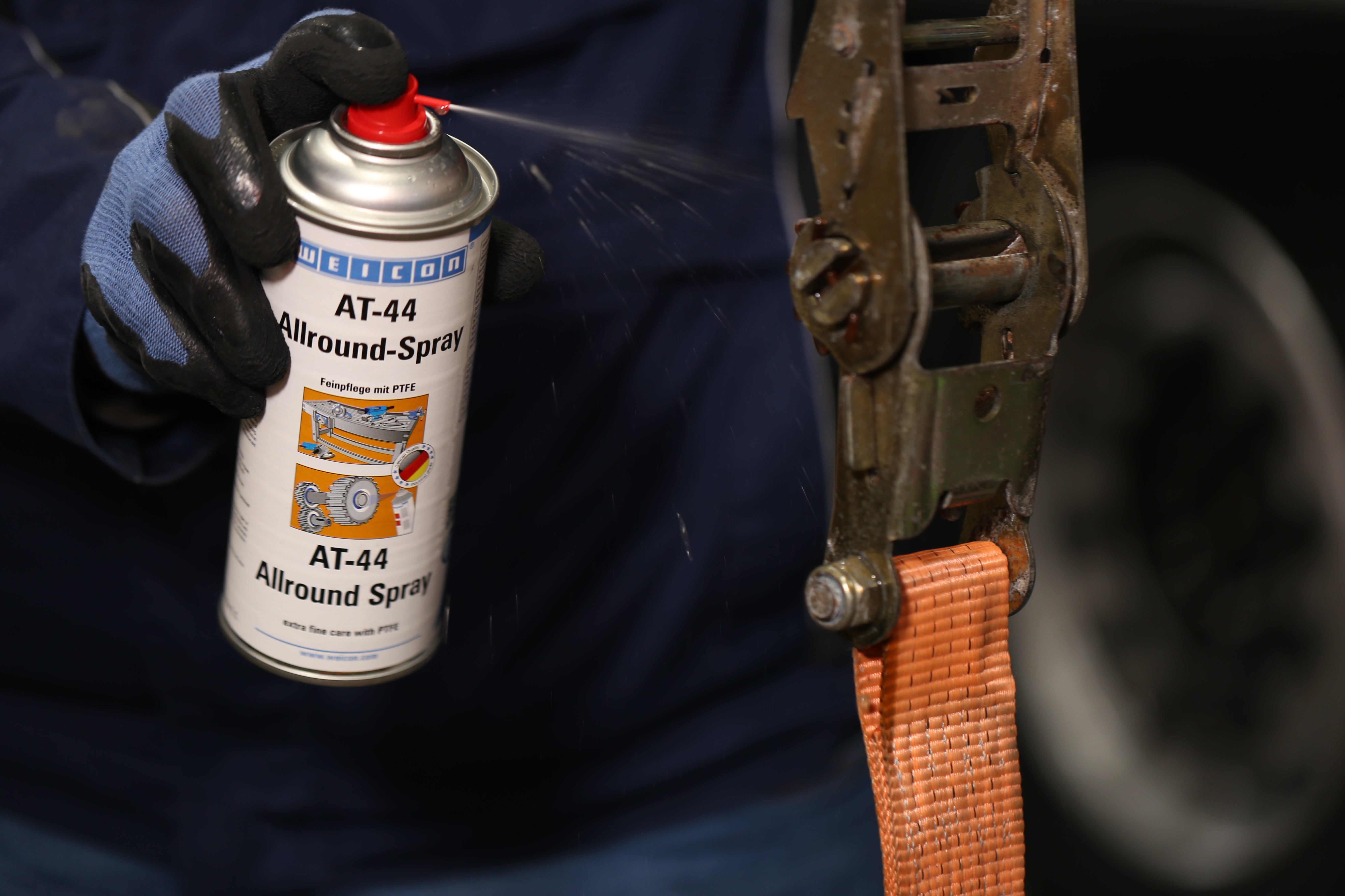 AT-44 Semprotan Serbaguna | oli pelumas dan multifungsi dengan PTFE