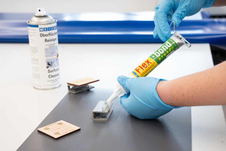 Flex+bond® | perekat dan sealant secara permanen