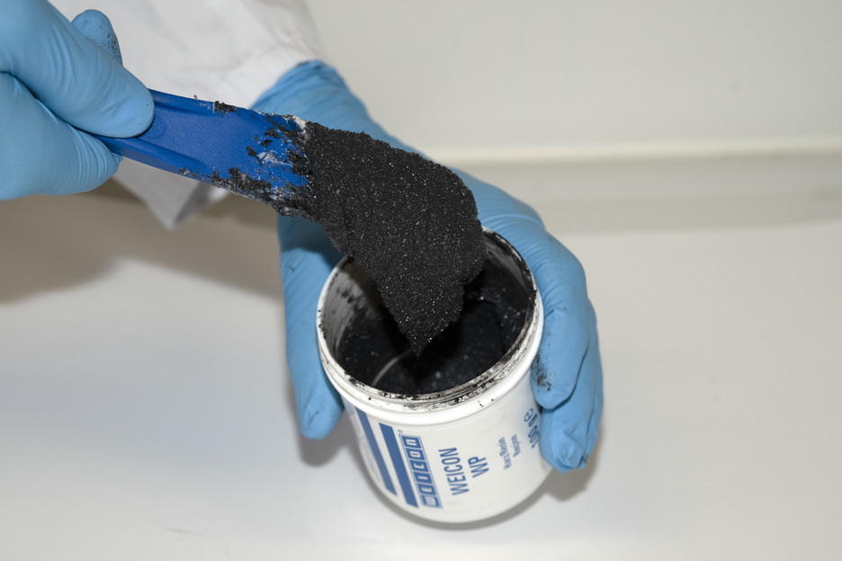 WEICON WP | sistem resin epoksi berisi keramik untuk lapisan pelindung keausan