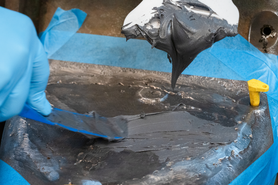 WEICON HB 300 | sistem resin epoksi tahan suhu tinggi untuk perbaikan dan pencetakan
