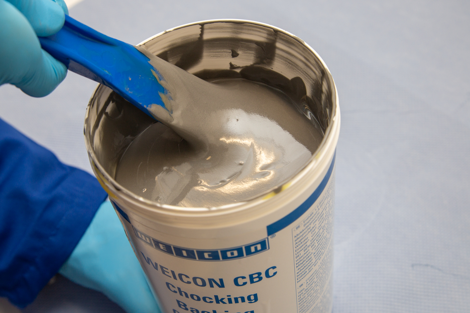 WEICON CBC | sistem resin epoksi berisi aluminium untuk pengecoran dan kompensasi celah, bersertifikat ABS