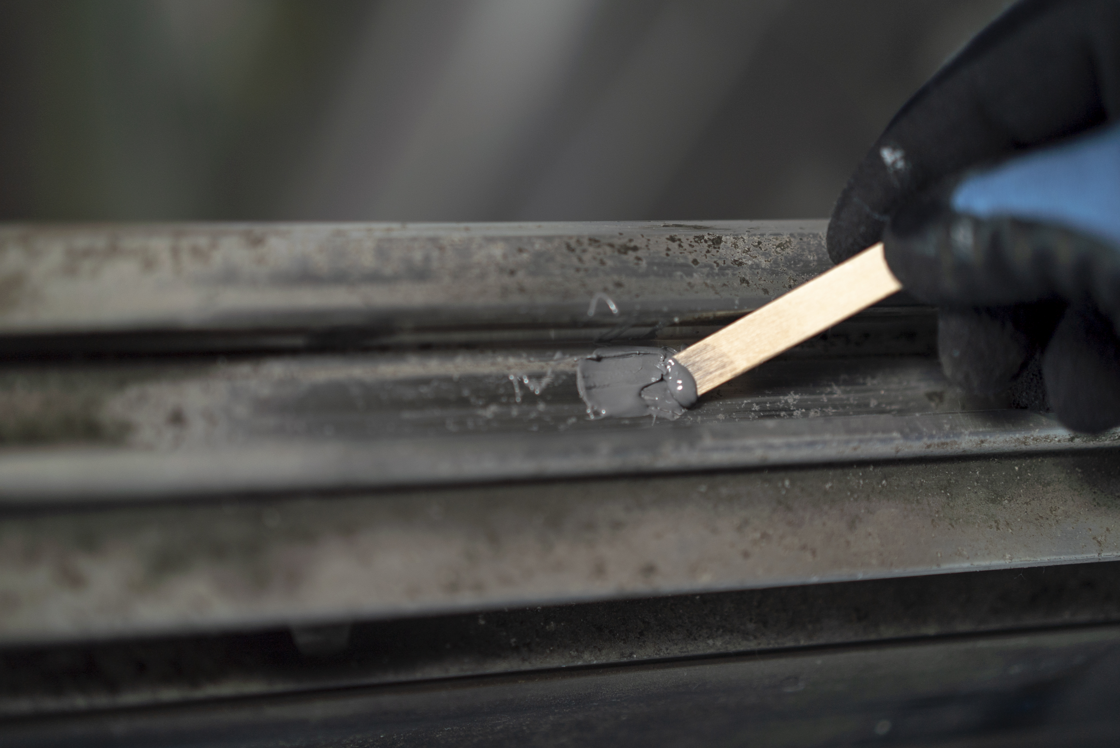 Lem Aluminium instan | liquid metal epoxy adhesive